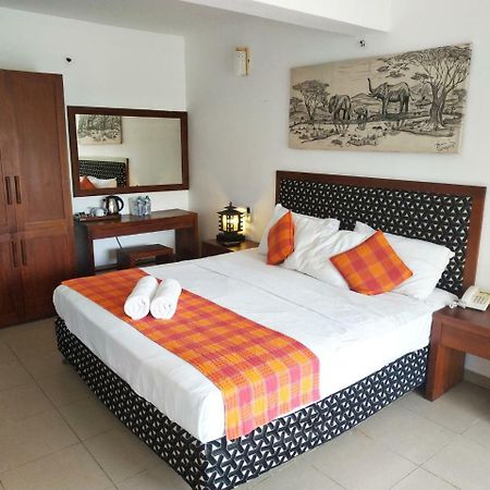 Hotel Pinnalanda - New Deal! Half Off Airport Pickups Available Pinnawala  Eksteriør bilde