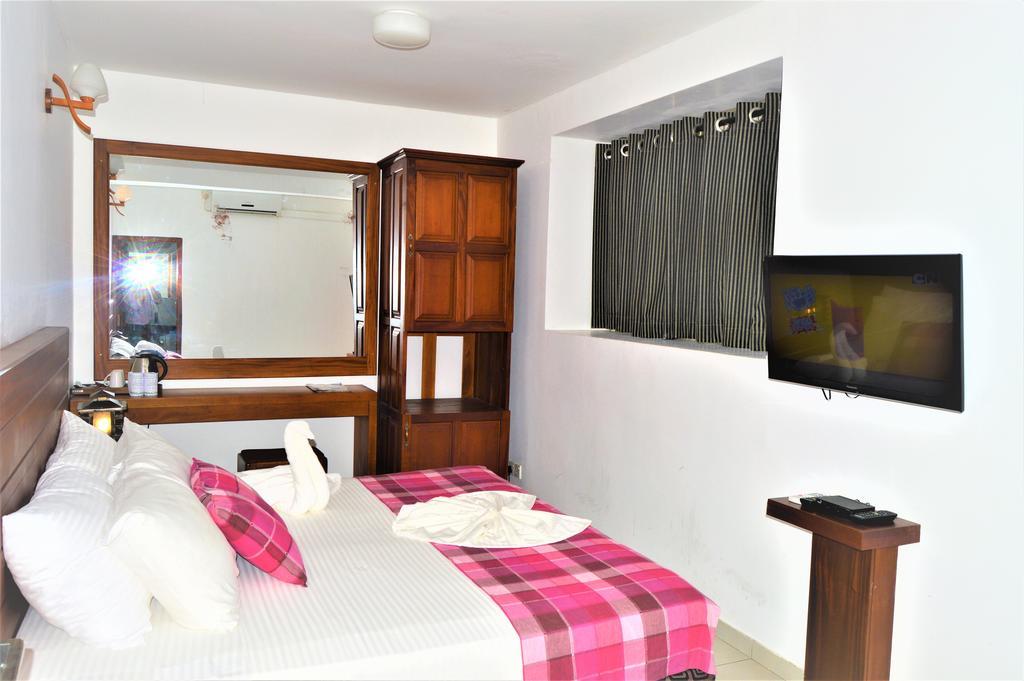 Hotel Pinnalanda - New Deal! Half Off Airport Pickups Available Pinnawala  Eksteriør bilde