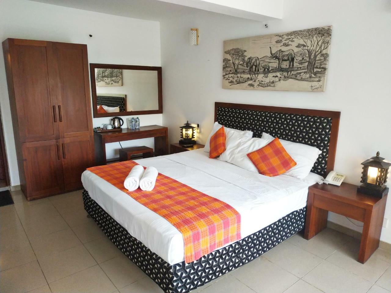 Hotel Pinnalanda - New Deal! Half Off Airport Pickups Available Pinnawala  Eksteriør bilde